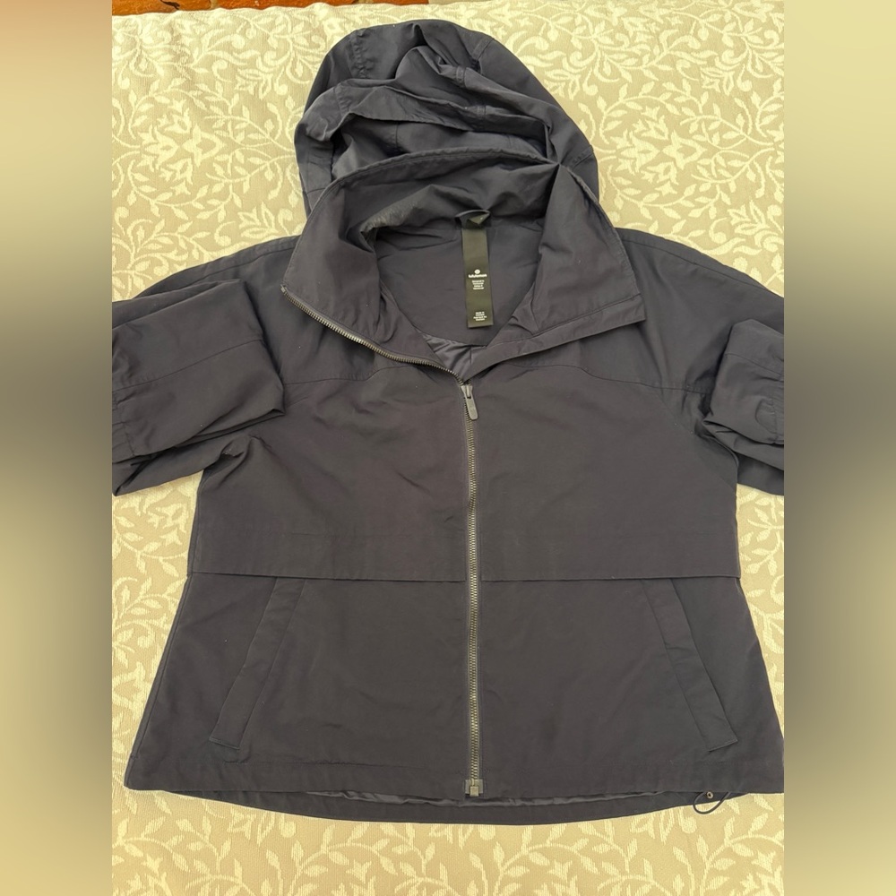 lululemon lightweight jacket with hood